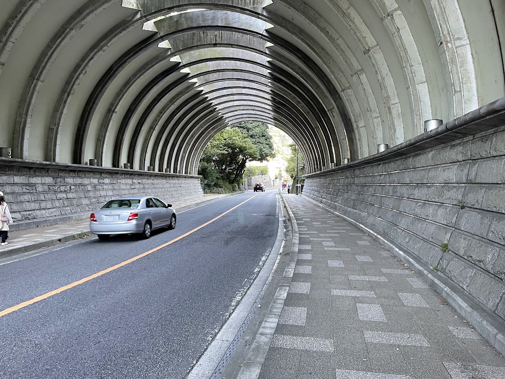 写真ー１８　建長寺までの道中